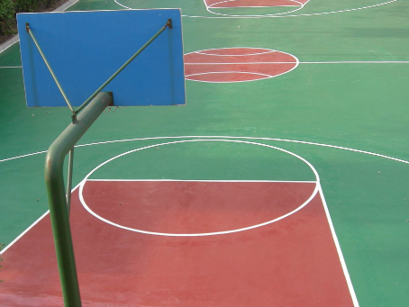 海淀球场翻新地面是一个涉及